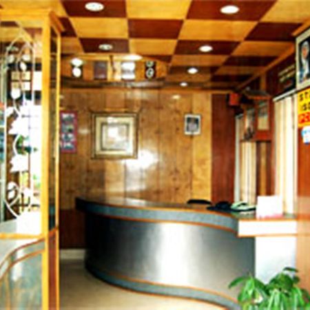 Broadway Hotel Darjeeling  Buitenkant foto