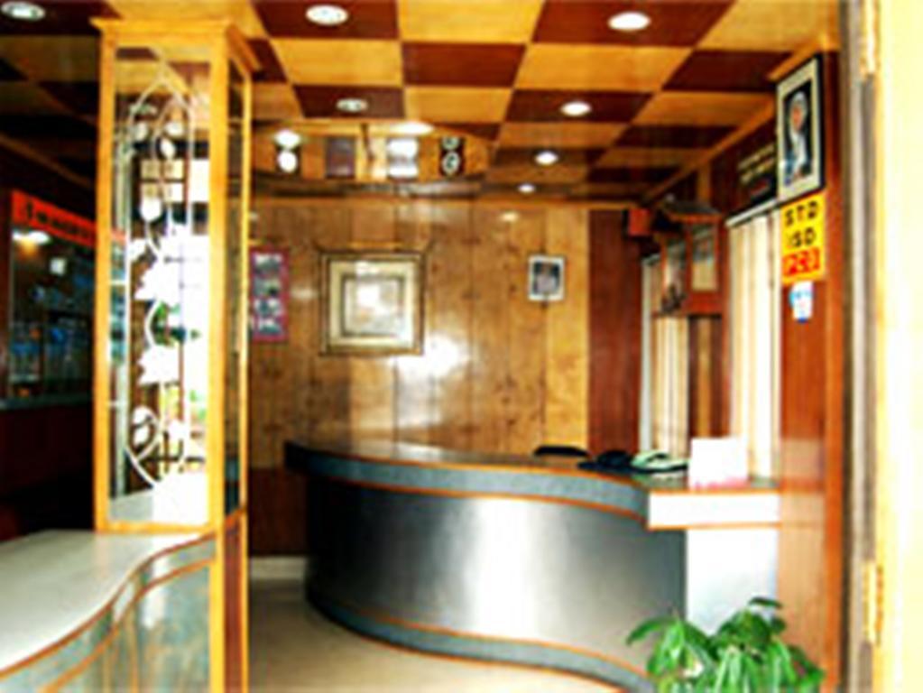 Broadway Hotel Darjeeling  Buitenkant foto