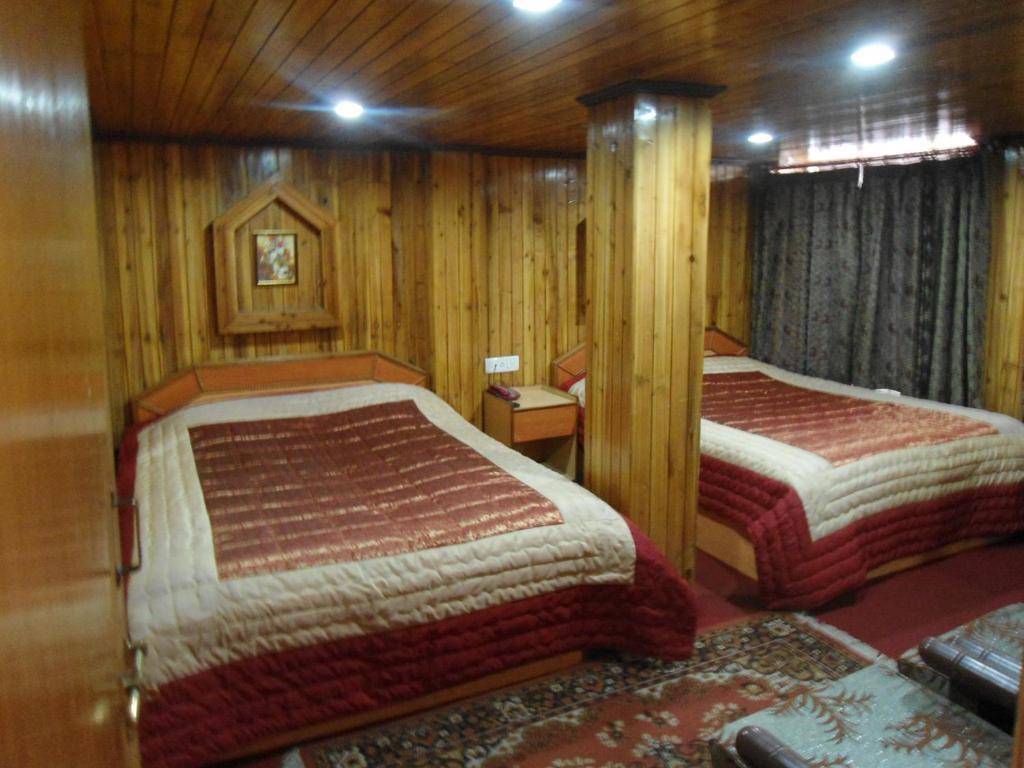 Broadway Hotel Darjeeling  Kamer foto